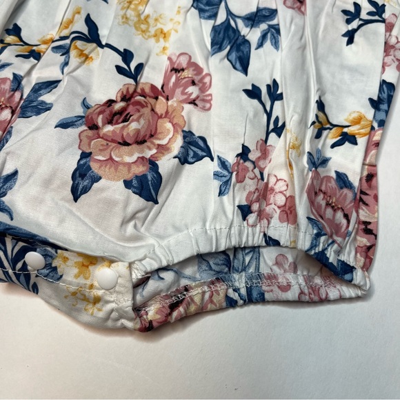 Baby Girl Floral Romper Jumpsuit with Ties and Snaps Size 3 - 6 M.  New! - Picture 3 of 9